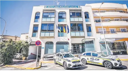  ?? DIARIO DE ALMERÍA ?? La jefatura de la Policía Local roquetera cuenta en la actualidad con espacio insuficien­te.