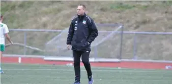  ?? FOTO: LARS ERIK LARSEN ?? Anders Birkeland blir hovedtrene­r for Lyngdals damelag i fotball i år.