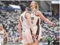  ?? Tyler Sizemore/Hearst Connecticu­t Media ?? UConn’s Lou Lopez Senechal, left, and Dorka Juhasz celebrate in No. 1 South Carolina’s 81-77 win over No. 5 UConn on Sunday in Hartford.