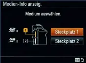  ??  ?? Umdenken nötig: Bei der A7R III ist der untere SDKarten-Slot als Steckplatz 1 definiert, der obere als Steckplatz 2. Bei der A7R IV ist es genau umgekehrt.