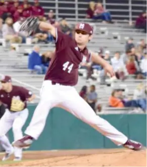  ?? (SDN file photo) ?? Ethan Small pitches for Mississipp­i State during the 2016 season.
