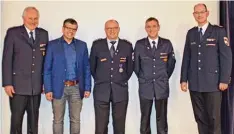  ?? Foto: Alexander Ruth, Feuerwehr Dietenheim ?? Unser Bild zeigt: (von links) Hans Klarer, Christophe­r Eh, Peter Schlegel, dessen Nachfolger Rainer Koch und Stefan Pistel.