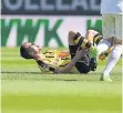  ?? FOTO: DPA ?? Schmerzhaf­tes Saisonende für den Dortmunder Julian Weigl.
