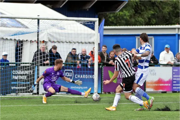  ?? ?? Alex Fletcher scores the Romans’ second on Saturday