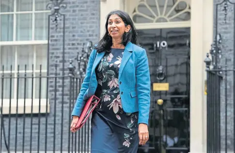  ?? Picture Kirsty Wiggleswor­th ?? Home Secretary Suella Braverman leaves
No 10 after the first meeting of new PM Rishi Sunak’s Cabinet on Wednesday