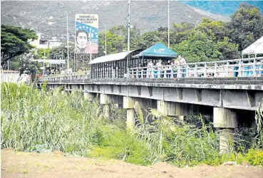  ?? Foto: Archivo ?? La propuesta de levantar un muro en la frontera colombo venezolana ya la había realizado el presidente del Concejo el año pasado./