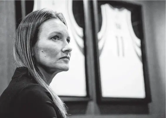  ?? Photos by Godofredo A. Vásquez / Staff photograph­er ?? As the Rockets’ new president of business operations, Gretchen Sheirr is overseeing a fresh start for the marketing of a team that in many ways is itself starting over.