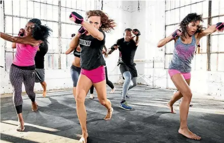  ??  ?? It’s boxing and Pilates moves to the beat of chart-toppers.