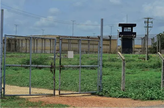  ?? José Aldenir/Thenews2/Folhapress ?? Para apurar as falhas na segurança em Mossoró, foram instaurado­s três processos administra­tivos envolvendo dez servidores