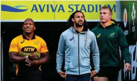  ??  ?? South African rugby players Bongi Mbonambi, Dillyn Leyds, and PieterStep­h du Toit training at the Aviva ahead of this evening’s clash with Ireland. Photo: Brendan Moran/ Sportsfile