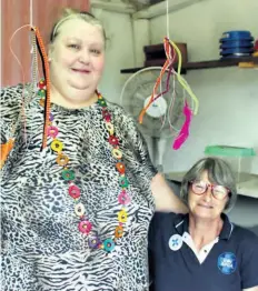  ??  ?? Freda du Plessis with long-standing SPCA volunteer Helen Prinsloo in the new pet shop at the Richards Bay SPCA Tamlyn Jolly