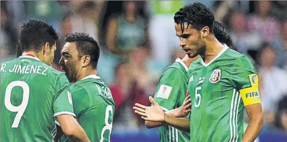  ?? FOTO: GETTY ?? Diego Reyes Con el brazalete de capitán de México, en la Copa Confederac­iones que se disputa estos días en los terrenos de juego de Rusia