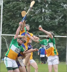  ??  ?? Cian Fitzhenry (Duffry Rovers) grabs the dropping ball.