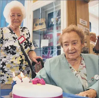  ?? ?? DETERMINED SUPPORT Dorothy Bone, left, in 2013 or 2014 with Margaret Rule