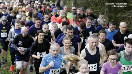  ??  ?? They’re off! The Lakers 10K getting under way.