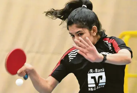  ?? Foto: Andras Lode ?? Nathaly Paredes holte für den TTC Langweid den Ehrenpunkt bei der 1:6-Niederlage gegen TuS Uentrop.