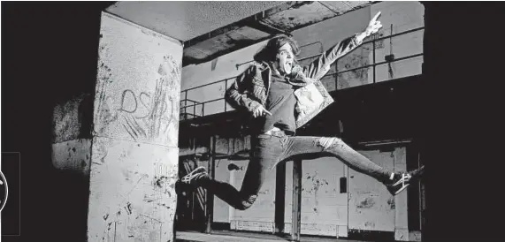  ?? Gary Coronado photos / Houston Chronicle ?? The Houston-based band Waterparks consists of Geoff Wigington, above, Otto Wood, right, and Awsten Knight, far right.