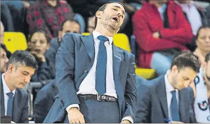  ?? FOTO: PERE PUNTÍ ?? Gesto de decepción de Sito Alonso durante un lance del partido de ayer ante el Efes