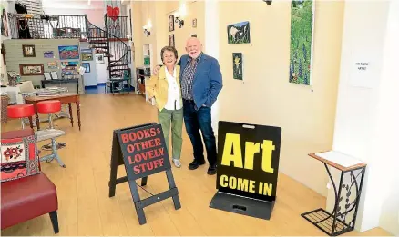  ?? MARK TAYLOR/STUFF ?? Ross and Janet Miller have recently opened the fun and quirky Whitaker Gallery. The gallery is currently displaying works by Ra Stucki, below left, and by actor and artist Ian Mune, below right.