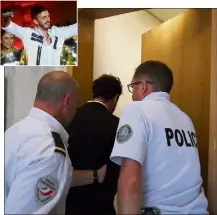  ?? (Photos AFP) ?? Saad Lamjarred (également en médaillon) a quitté hier la salle de la chambre de l’instructio­n de la cour d’appel d’Aix-en-Provence, par le box des détenus, après une audience à huis clos.