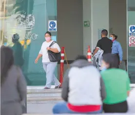  ?? ARCHIVO/ EL SOL DE DURANGO ?? Pacientes con síntomas son atendidas en el Hospital General 450