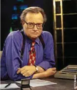  ??  ?? IL GIORNALIST­A BRETELLONE Larry King, 83 anni, storico volto della Cnn