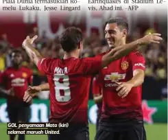  ??  ?? GOL penyamaan Mata (kiri) selamat maruah United.