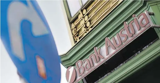  ?? BILD: SN/APA/HOCHMUTH ?? Bei der Bank Austria steht eine Richtungse­ntscheidun­g an.