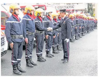  ??  ?? 38 sapeurs pompiers ont été honorés lors de la Sainte-Barbe.