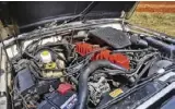  ??  ?? Intake pakai Jeep Wrangler TJ yang lebih besar, filter udara K&N, pengapian dengan Peformance Distributo­rs D.U.I, dan exhaust custom