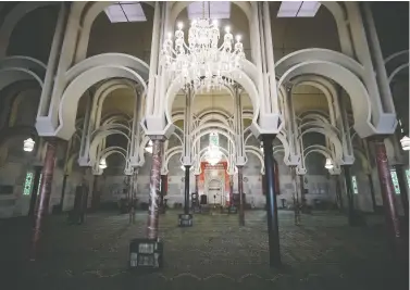  ?? JUAN MEDINA/REUTERS ?? A mosque in Madrid remains empty Thursday on the eve of Ramadan amid the COVID-19 pandemic.