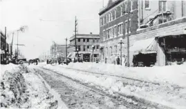  ?? CALUMET REGIONAL ARCHIVES ?? In January 1918, as the U.S. was embroiled in World War I and doing whatever it could to conserve coal and food, the Chicago area and northwest Indiana were pounded by a blizzard.