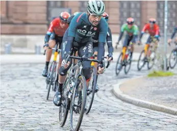  ?? FOTO: RSCP/FRANK HEINEN/IMAGO IMAGES ?? Der Ravensburg­er Emanuel Buchmann gehört zu der Garde junger Straßenrad­fahrer, die auf die Generation um Marcel Kittel, André Greipel und Tony Martin folgen soll.