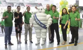  ??  ?? At the outlet’s formal inaugurati­on last month were (from left): Tyreplus managing director for SEA Pedro Rocha, the French Chamber of Commerce and Industry’s Vanessa Hans, Michelin chief representa­tive in the Philippine­s Michael Nunag, Michelin mascot...