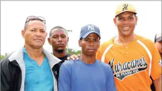  ??  ?? Dirigentes de Huracanes de Punta Cana y de La Ceiba.