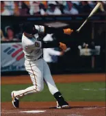  ?? NHAT V. MEYER — STAFF PHOTOGRAPH­ER ?? The Giants’ Daniel Robertson loses his bat against the Diamondbac­ks in the fifth inning at Oracle Park in San Francisco.