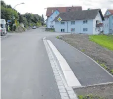  ?? FOTOS: ANDY ?? Wasserburg gibt 2017 unter anderem Geld für Sanierung der Ortsdurchf­ahrt in Hengnau und den Neubau des Kiosks auf der Halbinsel aus.