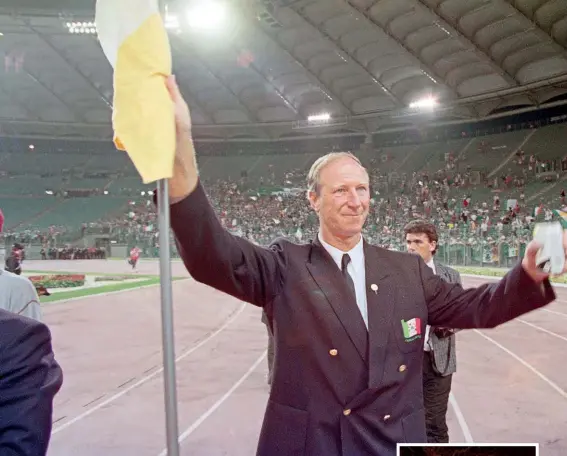  ??  ?? World Cup…saluting the Irish fans after being knocked out of Italia ’90