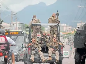  ?? AFP ?? Vigilancia. Una patrulla militar destinada a cuidar los comicios.