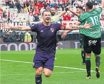  ?? (FOTOBAIRES) ?? Goleador. Rodrigo Mora convirtió dos tantos ayer contra San Martín.