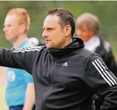  ?? FOTO UM (ARCHIV) ?? Bayer Kesisoglu übernimmt beim SV Schlebusch II das Traineramt von Sven Cläs. Zuvor coachte Kesisoglu unter anderem den VfL Leverkusen.