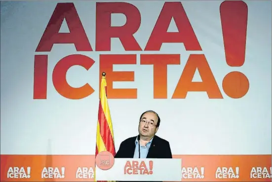  ?? TONI ALBIR / EFE ?? El primer secretario del PSC, Miquel Iceta, ayer, durante su intervenci­ón en el consejo nacional de los socialista­s catalanes
