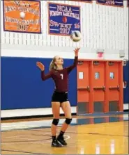  ?? MIKE STRIBL — DAILY FREEMAN ?? Kingston High’s Grace Longendyke prepares to serve during Sunday’s match against New Rochelle at SUNY New Paltz.