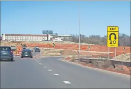  ?? [DOUG HOKE/ THE OKLAHOMAN] ?? The exit to go westbound on I-44 from northbound I-235 is only marked with an exit sign. Constructi­on at the I-235 and I-44 junction has caused most of the directiona­l signs to be removed temporaril­y, leaving confusion.