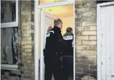  ??  ?? UKborder Agency raid at Clarence Road, Peterborou­gh.