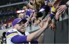  ?? CURTIS COMPTON/TRIBUNE NEWS SERVICE ?? The Minnesota Vikings’ Case Keenum completed all 13 of his passes in the second half to help his team grind out a win against the Atlanta Falcons.