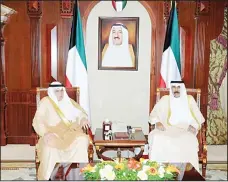 ?? KUNA photos ?? HH Crown Prince receives the Minister of Interior Lt Gen Sheikh Khaled
Al-Jarrah.