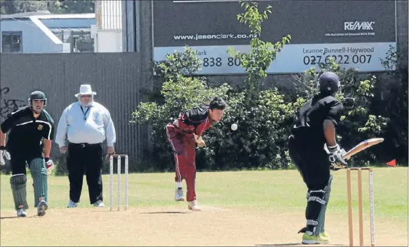  ?? Photo: KRIS DANDO ?? Top effort: North City’s Russell Pepperell produced a tight spell of bowling in roasting conditions on Saturday.