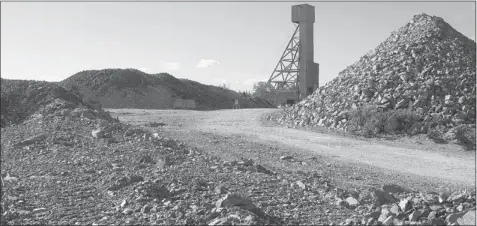  ?? DAVE SIDAWAY/GAZETTE FILE PHOTO ?? The Parti Québécois plan to raise royalties and taxes on the mining industry could put $30 billion of new investment at risk, the industry warns.