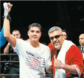  ?? FOTOS: PBC/ESPECIAL ?? Omar figueroa y su entrenador Joel Díaz